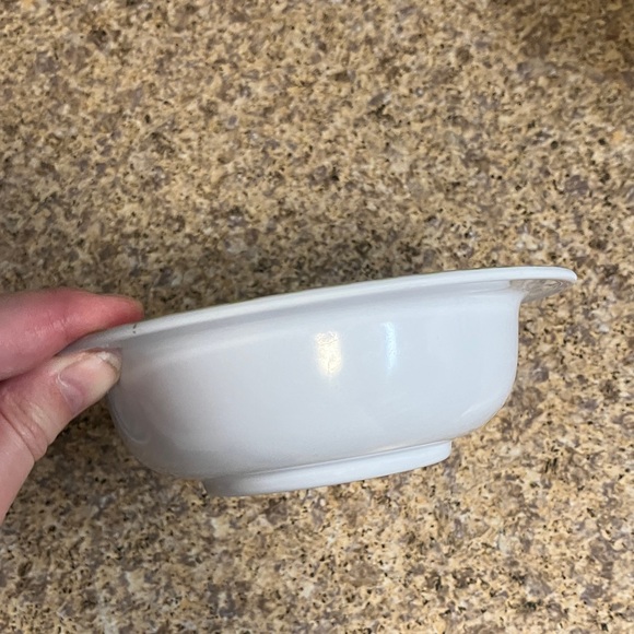 Children's Dinnerware Set with Rabbit Design - Picture 3 of 10